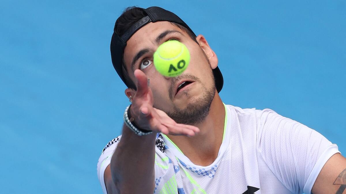 Se midió al estadounidense Aleksandar Kovacevic en su estreno y despedida del Australian Open. Foto: Australian Open en X.