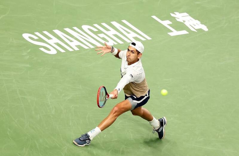 El chileno venció fácilmente a Marcos Giron en el debut en Shangai. Foto: Team Chile