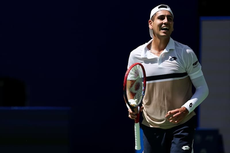 venció en tres sets y se metió entre los cuatro mejores tenistas del Chengdu Open que se disputa en China. Foto: Chengdu Open