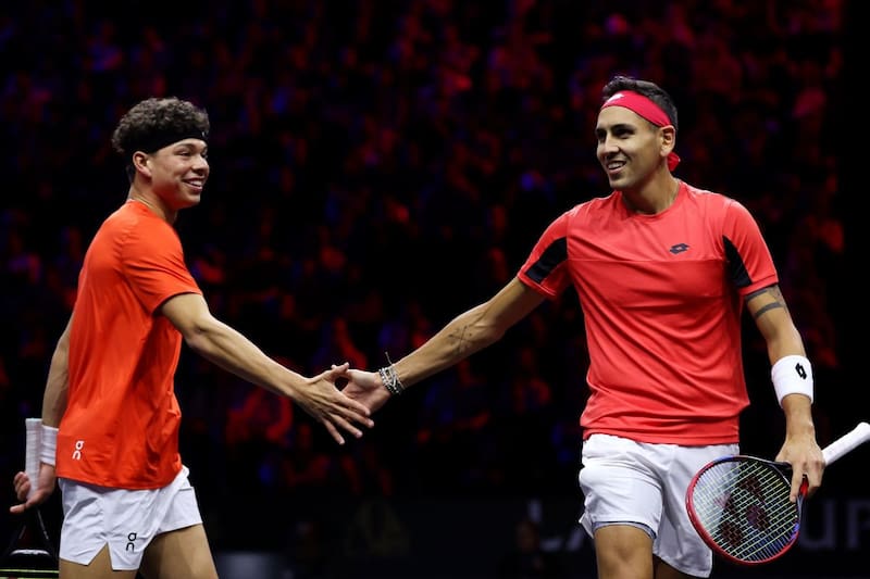 y el estadounidense Ben Shelton ganaron el partido de dobles de este sábado en la Laver Cup. Foto: ATP.