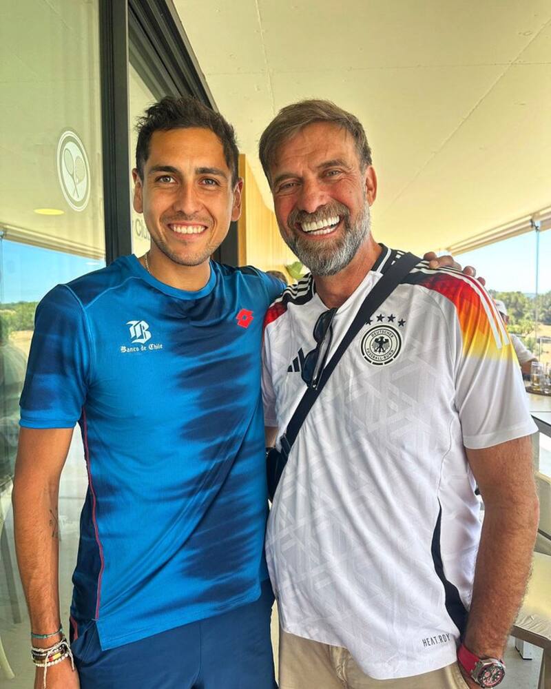 Alejandro Tabilo y Jurgen Klopp.