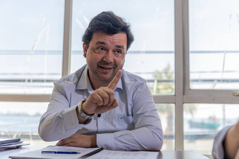 "De los diez casos que indaga la UAF, no sabemos ni quiénes son ni qué RUT tienen, ni en qué proceso están", señala el magíster en Finanzas.