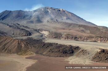 Se mantiene la alerta técnica naranja por volcán Láscar