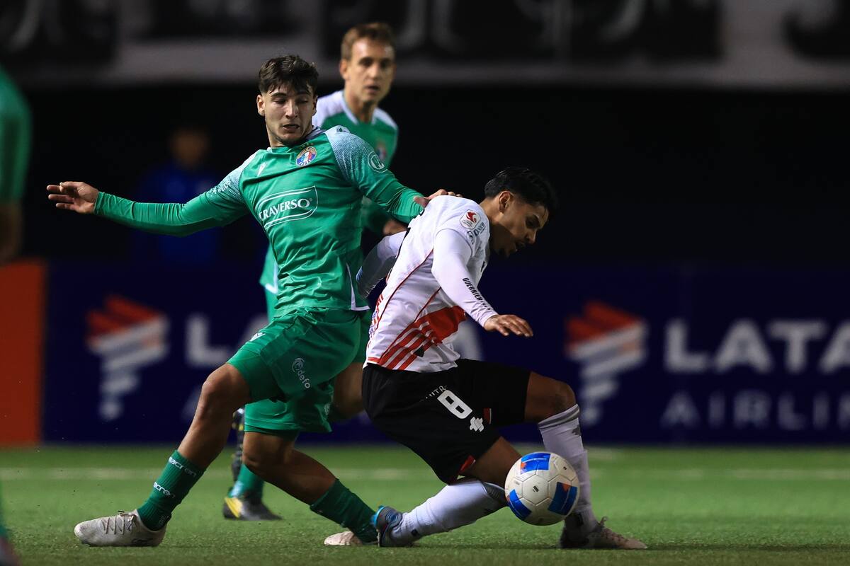 El delantero chileno-argentino parte a Independiente Rivadavia. Foto: Agencia ATON.