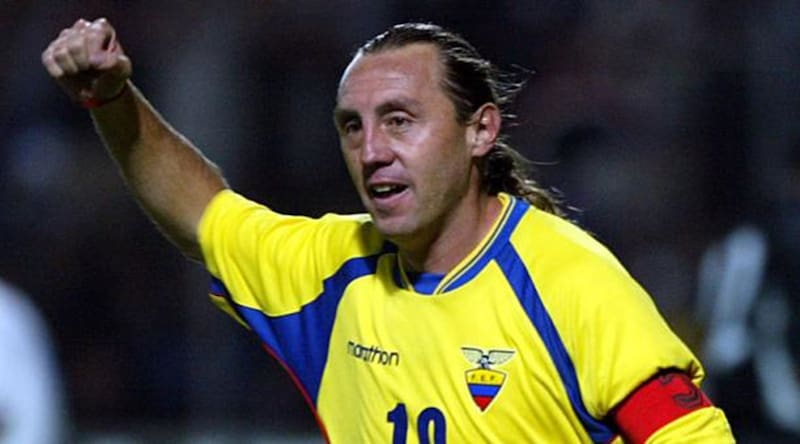 El Maestro jugando por la selección ecuatoriana