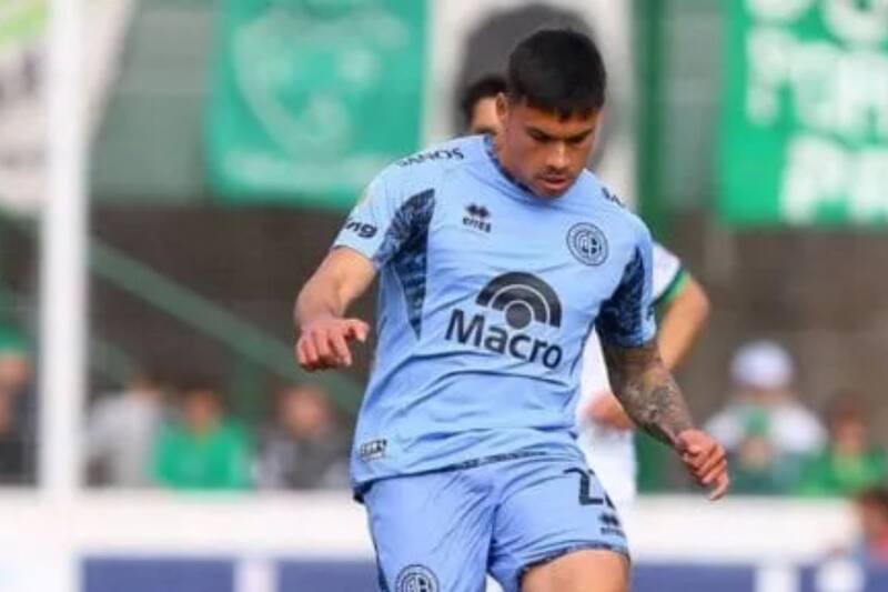 El defensor chileno se recuperó de una dolencia y será titular en el clásico con Talleres.