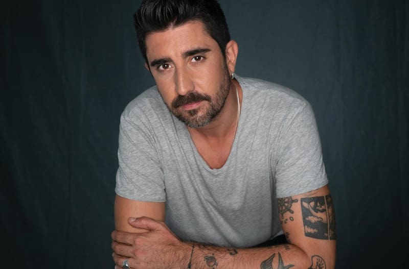 El cantante español volverá a Chile para actuar en el Festival de Las Condes. Créditos: Instagram