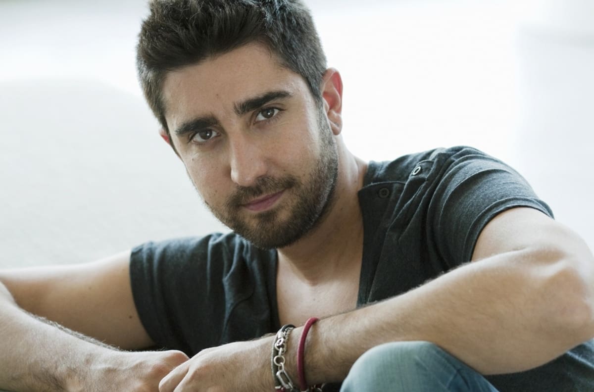 ¿Quién es Álex Ubago, cantante español que encabeza el Festival de Las Condes?