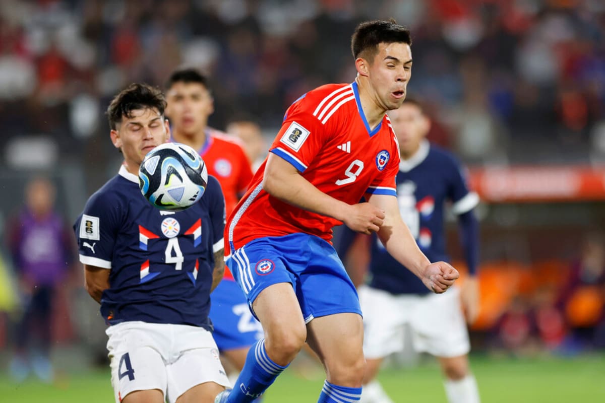Alexander Aravena se perfila como el acompañante de Alexis Sánchez en delantera (Foto: Photosport)