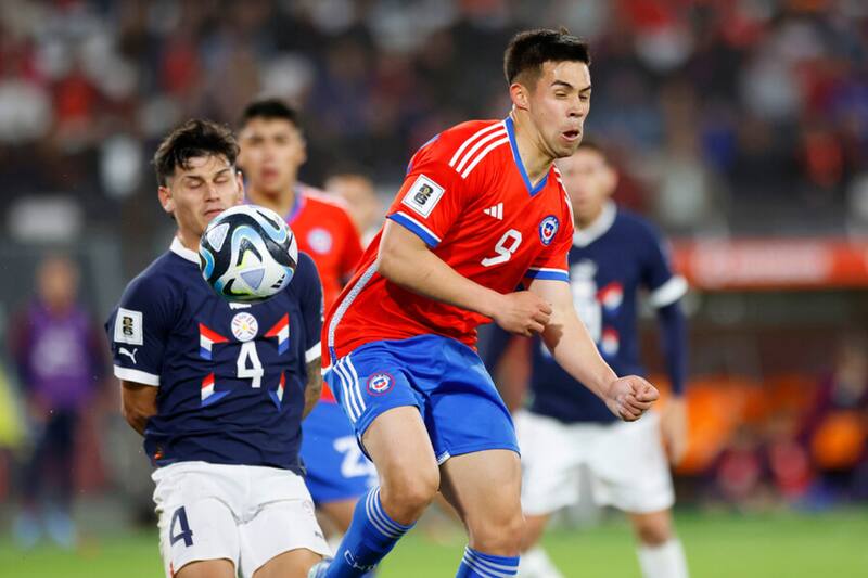 Alexander Aravena se perfila como el acompañante de Alexis Sánchez en delantera (Foto: Photosport)