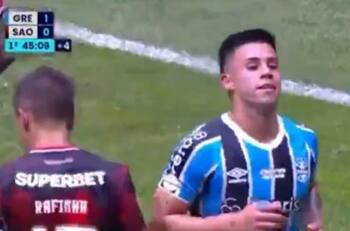 VIDEO | Hasta Gremio le da el gol a Monito: Aravena fue clave en el segundo tanto frente a Sao Paulo