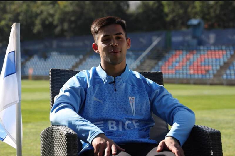 en la hora del adiós a Universidad Católica para partir al fútbol de brasil. Crédito: Cruzados.