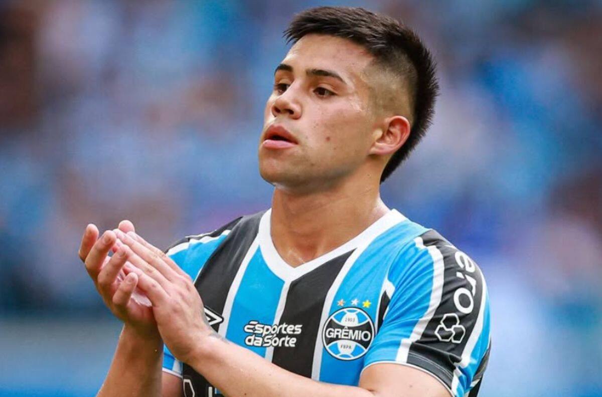 DT de Alexander Aravena entrega cuestionable respuesta por no usarlo en magro empate de Gremio