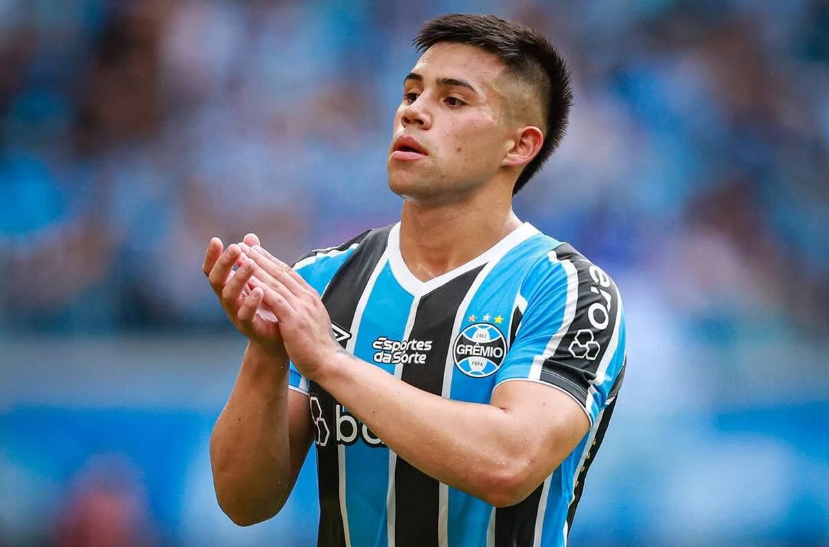 Alexander Aravena empieza a buscar club: Gremio estudia millonaria oferta que llegó desde México