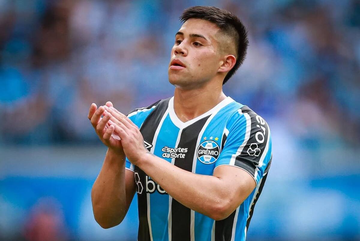 Alexander Aravena tuvo una muy buena primera temporada en Gremio.