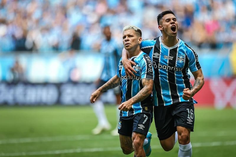 y Yeffereson Soteldo, dos de los jugadores mejor tasados de Gremio. Foto: @alexander_a9
