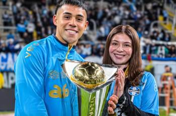 Alexander Aravena levanta su primera copa en Brasil