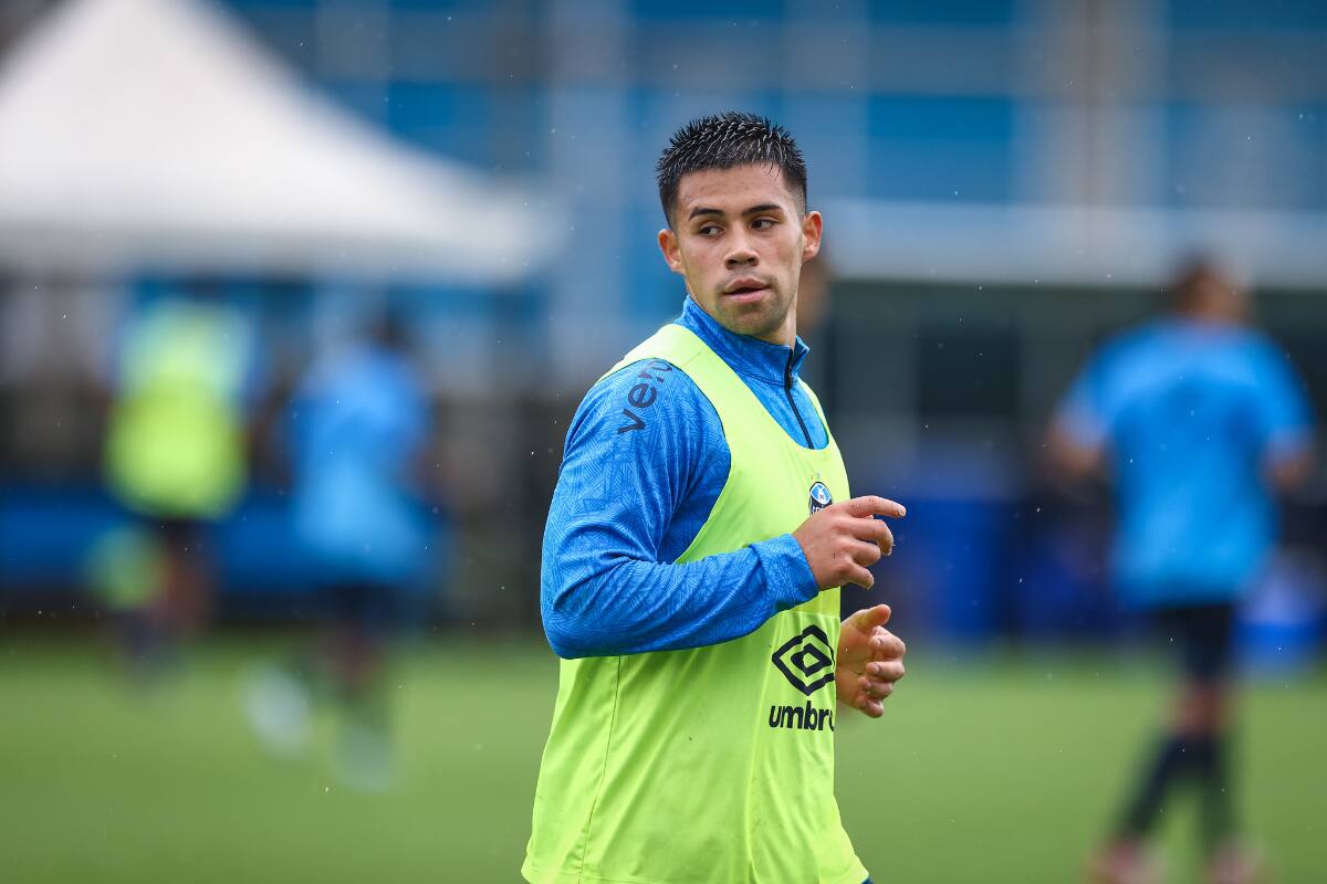 quedará marginado del próximo partido de Gremio por decisión de Gustavo Quinteros. Foto: Aton.
