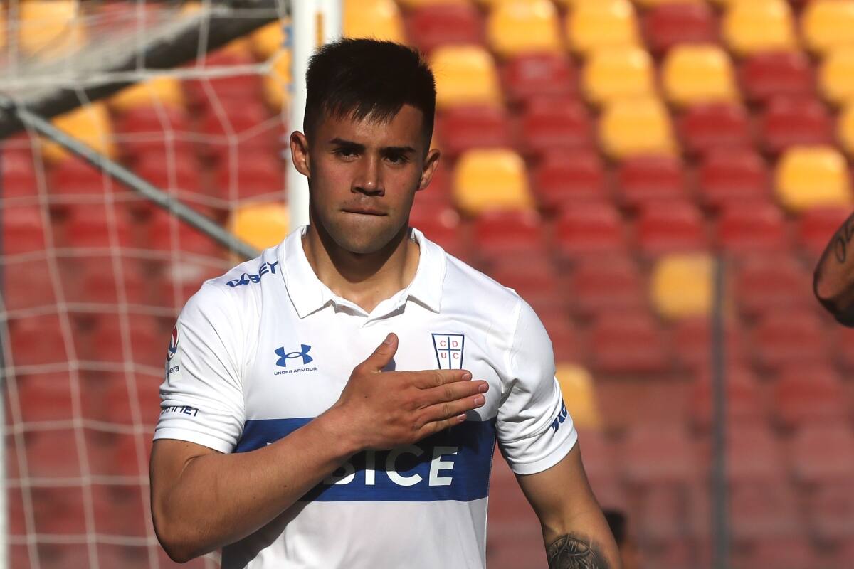 Alexander Aravena será la gran figura de la UC en ofensiva. Foto: Agencia Aton.