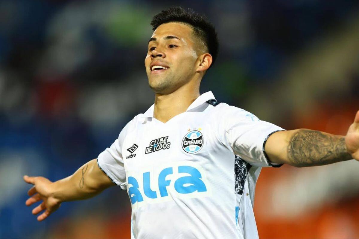 marcó un gol en el empate de Grêmio. Foto: Instagram Gremio