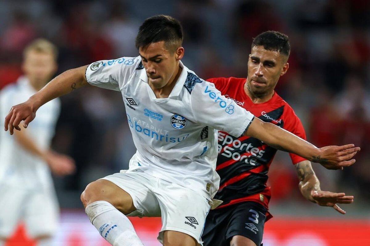 lleva dos goles con la camiseta de Gremio.