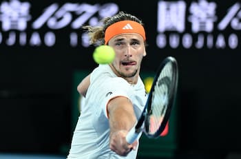 Zverev a semifinales del Australian Open y enorme batacazo en damas