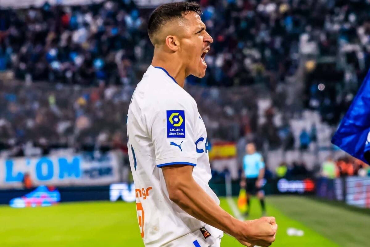 En Francia piden no comparar a Darío Osorio con Alexis Sánchez.