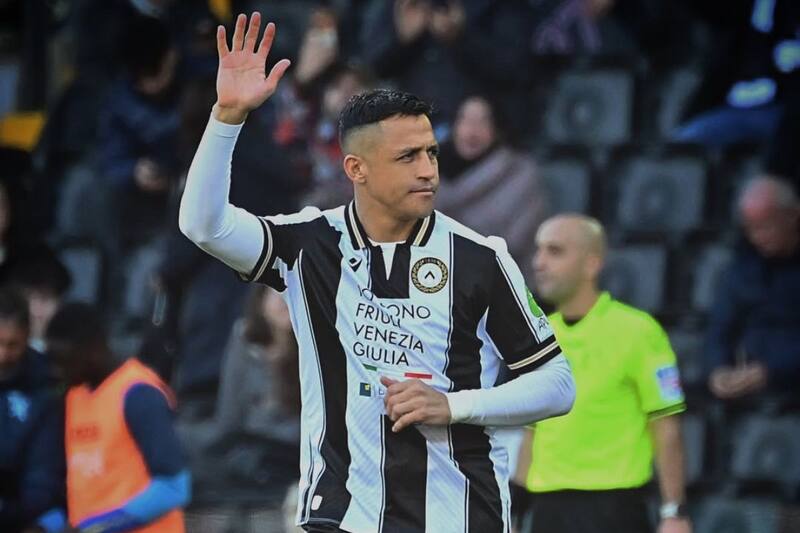 volvió a jugar en el Estadio Friuli con la camiseta del Udinese. Foto: Instagram Alexis Sánchez.