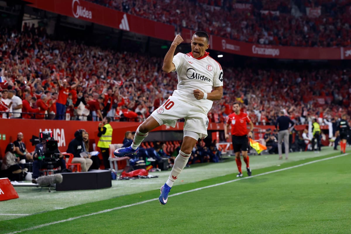 El chileno marcó para Sevilla ante Real Sociedad. Foto: Agencia EFE.