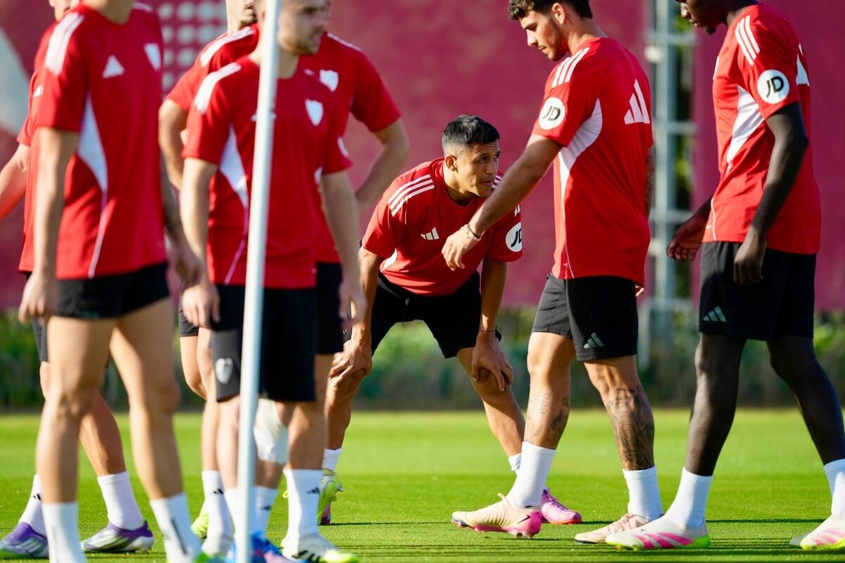 Maravilla se integró este miércoles a los entrenamientos del Sevilla. Foto: @Sevilla FC en X