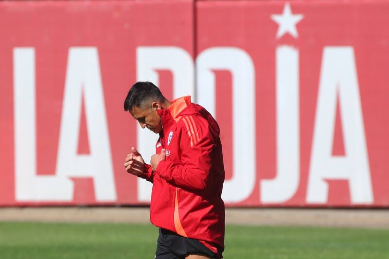 entrenando con la Selección Chilena en Juan Pinto Durán. Foto: Aton.