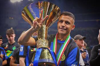 Acaba de ascender: El excéntrico Arda Turan quiere a Alexis Sánchez en su equipo