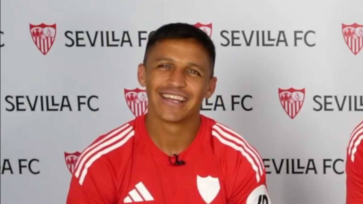 VIDEO | ¿Quiere ser DT? La respuesta de Alexis Sánchez que sorprende en Sevilla
