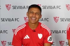 VIDEO | ¿Quiere ser DT? La respuesta de Alexis Sánchez que sorprende en Sevilla