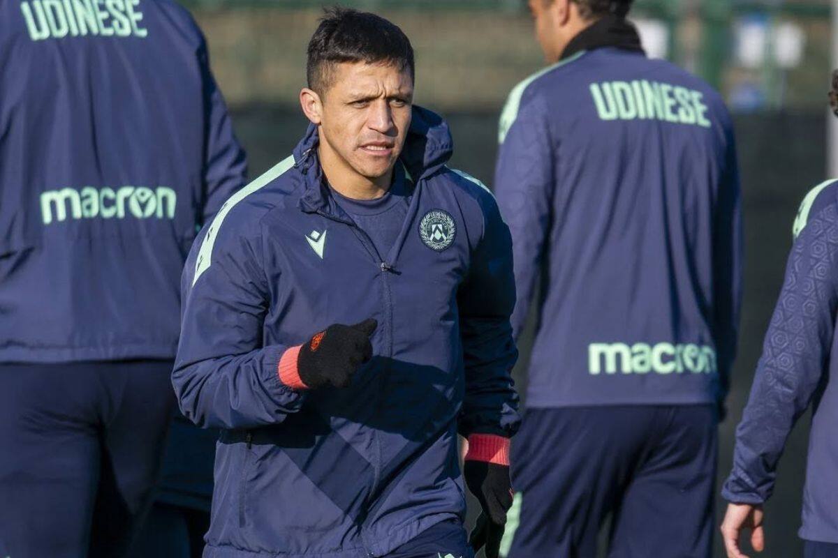 El chileno deberá ser más intenso para ser considerado en el nuevo esquema de Udinese.