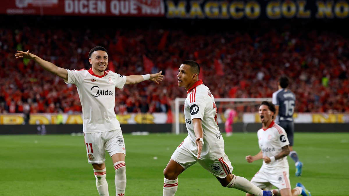 Alexis Sánchez y el gol que lo puede convertir en el héroe del Sevilla: “Le pegué con el corazón”
