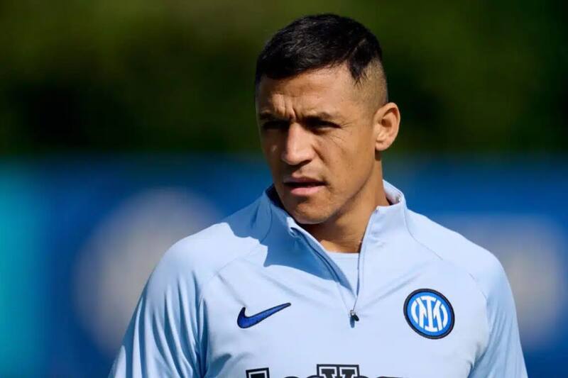 Alexis Sánchez tuvo un par de entrenamientos en el Inter y viajó a Chile a incorporarse a la Selección.