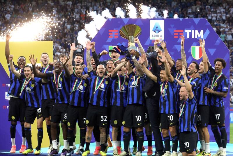 envió mensaje a los hinchas del Inter en medio de las celebraciones. (Foto: EFE)