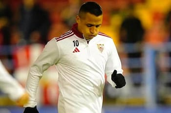 Alexis Sánchez hace explotar a columnista español: “Un problema por encima de una solución”