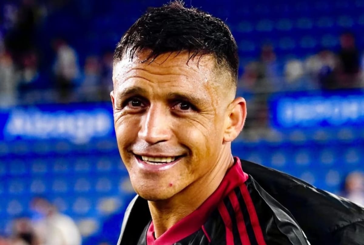 El chileno se llenó de elogios en Sevilla. Foto: Instagram Sevilla FC.