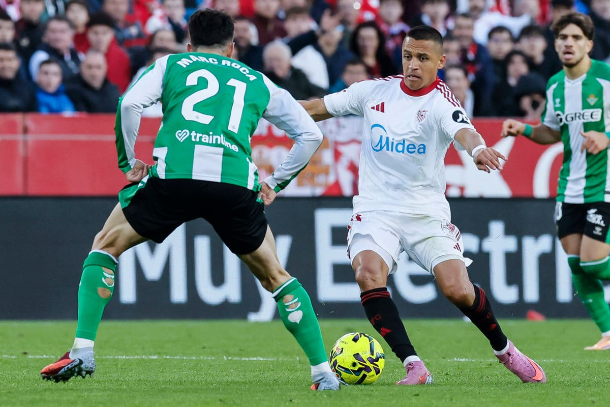 El chileno fue de los pocos que se salvó de las críticas tras la derrota ante Betis.