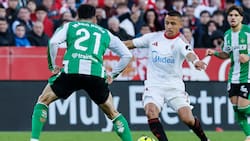 Así evaluaron a Alexis Sánchez en la derrota del Sevilla ante el Betis: “Le puso muchas ganas, pero...”
