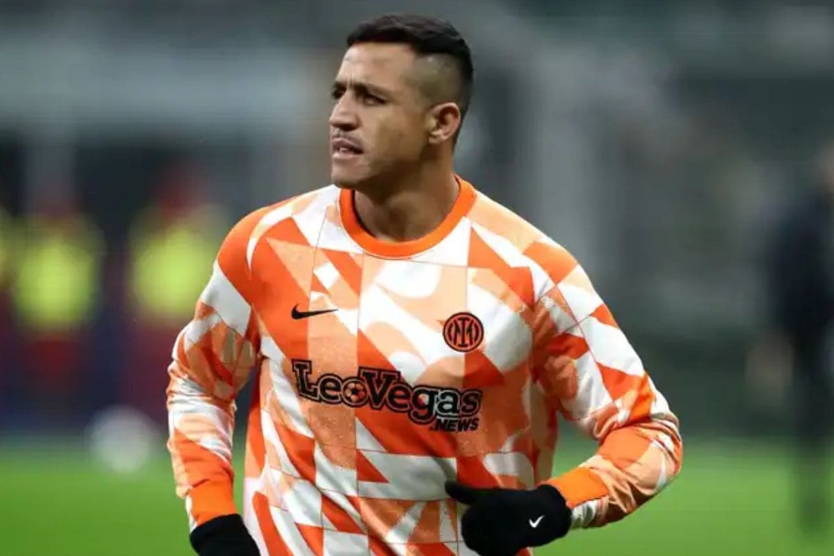 El tocopillano no termina de encajar en el Inter, ni siquiera ante la lesión de uno de los delanteros titulares.