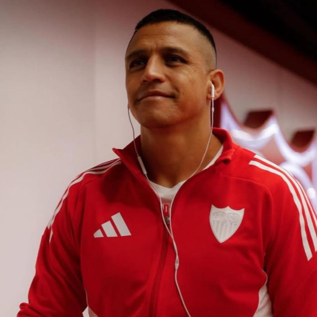 ¿Le convendrá?: Gigante sudamericano que quiere a Alexis Sánchez vive crítico momento
