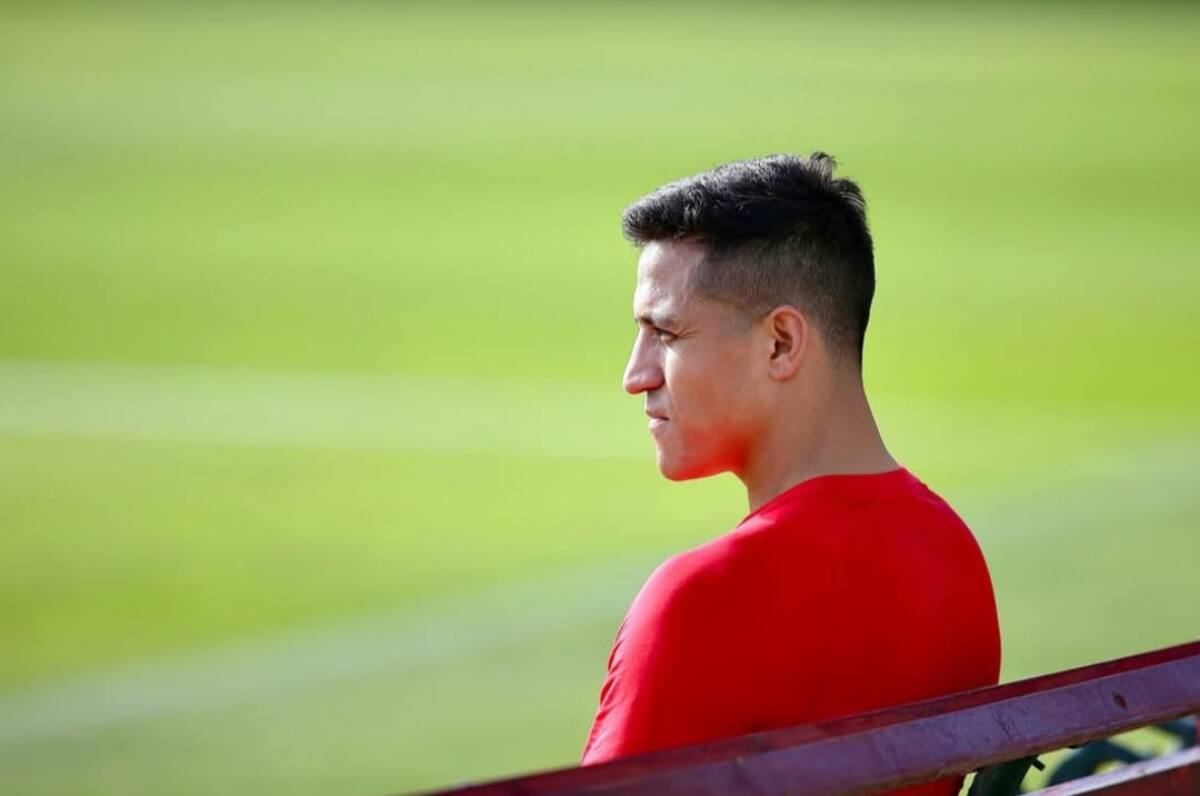 deberá sentarse a conversar con la dirigencia de Udinese. Foto: @Alexis_officia1.