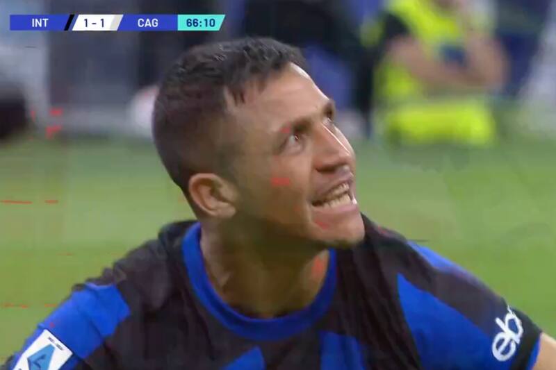 casi marca un golazo.
