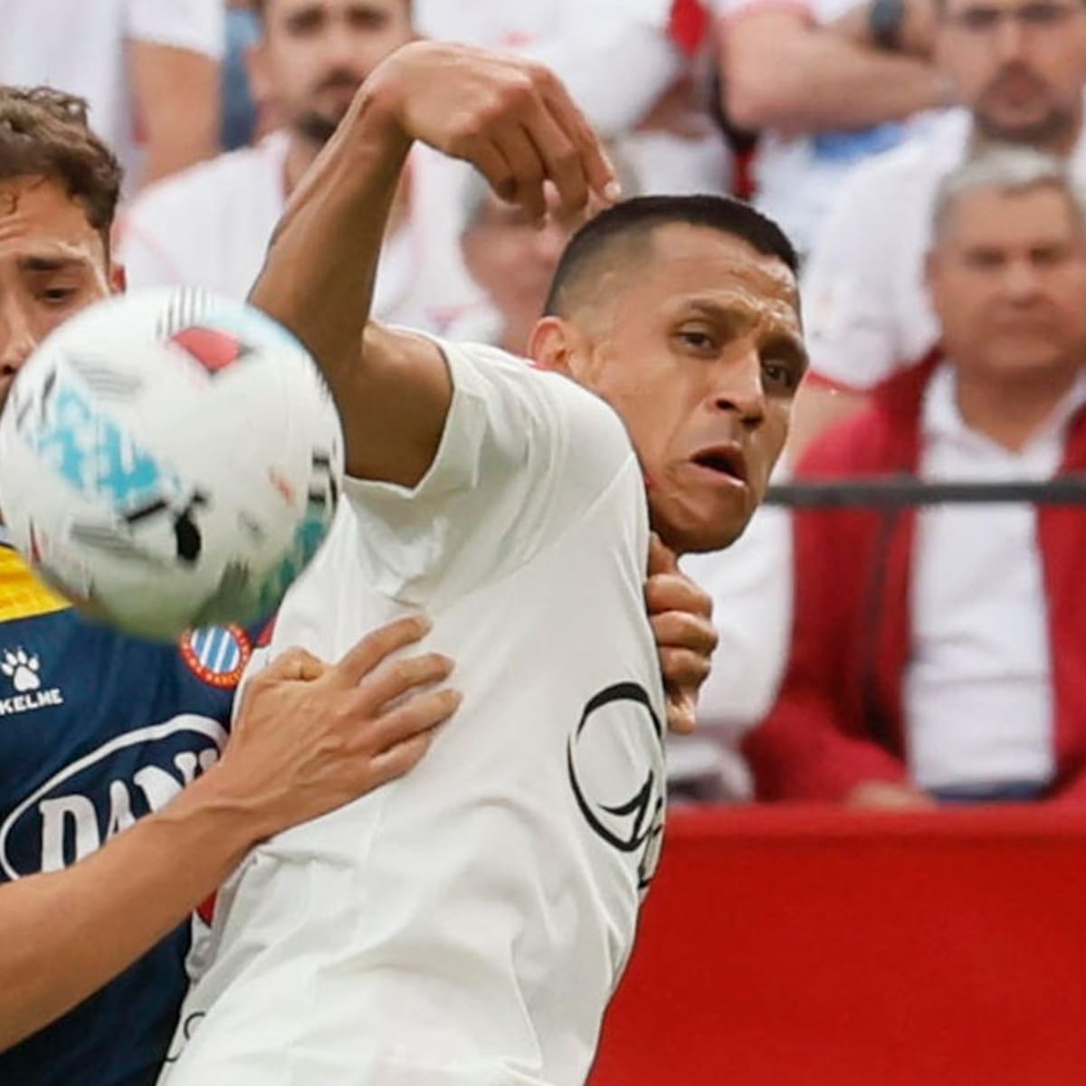 Vuelco total: así quedaron Alexis, Suazo y Cepeda en la infartante definición por el descenso en España