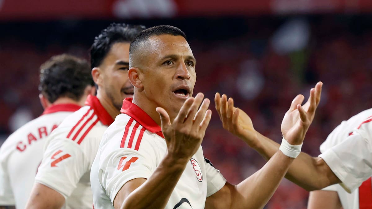 Fernando Felicevich llega hasta España para definir el futuro de Alexis Sánchez