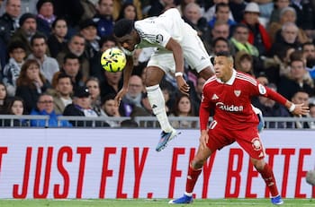VIDEO | Casi empiezan sin él: el insólito blooper que protagonizó Alexis Sánchez en Sevilla