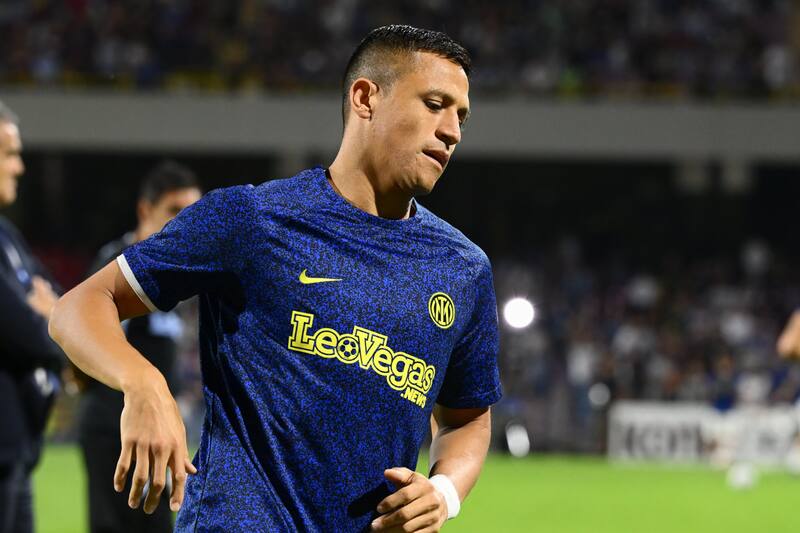 El delantero chileno podría perder terreno en el Inter.